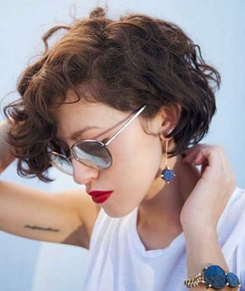 Latest Curly Short Hairstyles 15