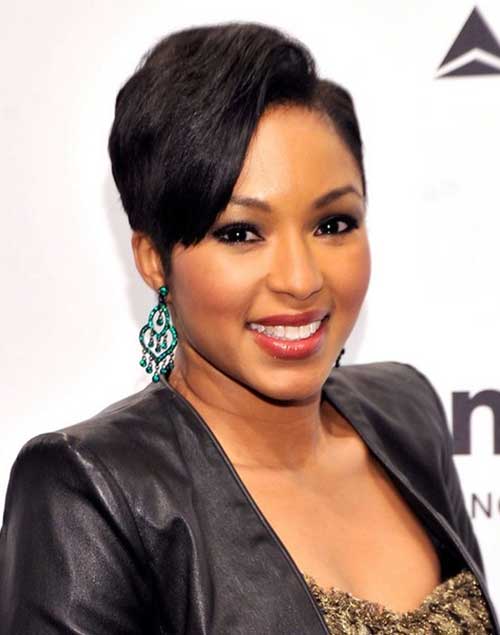 Chic Short Hair with Side Parted for African American Women