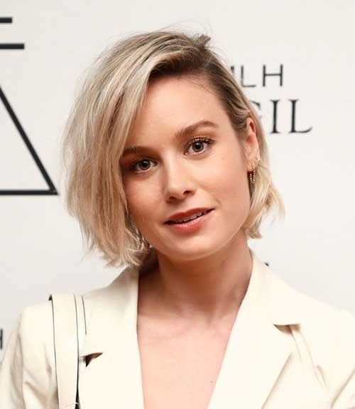 Best Short Haircuts for Over 40.3