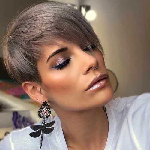 Layered Short Hairstyle for Women Over 40