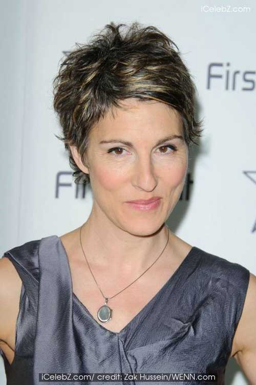 Short Hairstyles for Women Over 50 4