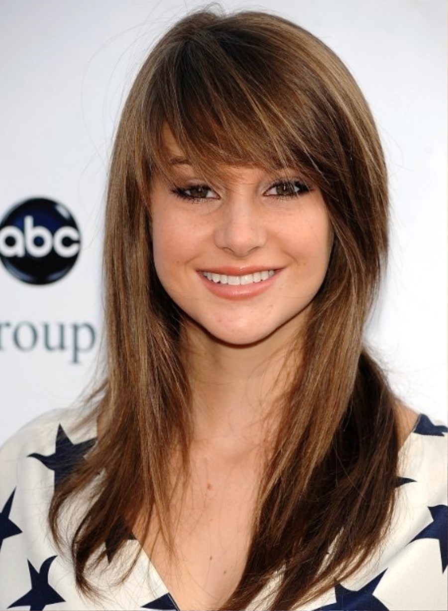 Long Straight Hairstyles with Side Swept Bangs