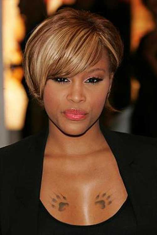 Short Blonde Haircut with Bangs for Black Women