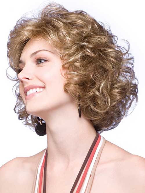 Short Cute Hairstyle for Thick Blonde Curly Hair Type