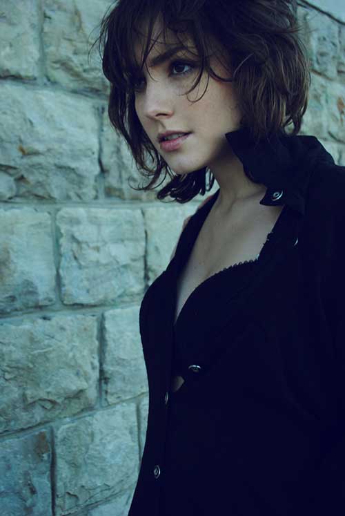 Cute Short Messy Bob Hairstyle for Girls