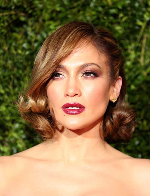 Jennifer Lopez cut her long