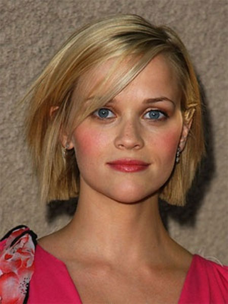 Straight and Blunt Short Bob Hairstyle