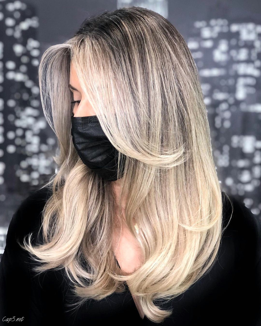 Icy Blonde Highlights For Round Face