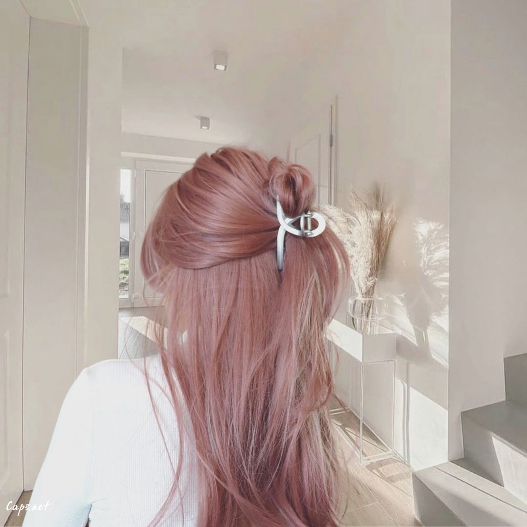 Light Pink Long Hair With A Clip