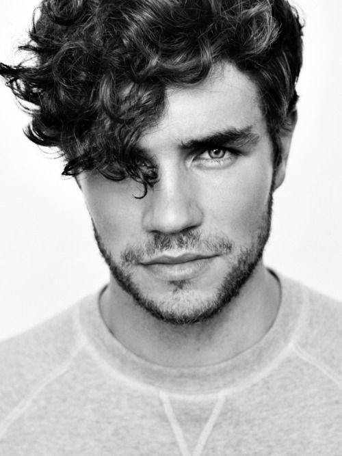 hairstyles for long curly hair men