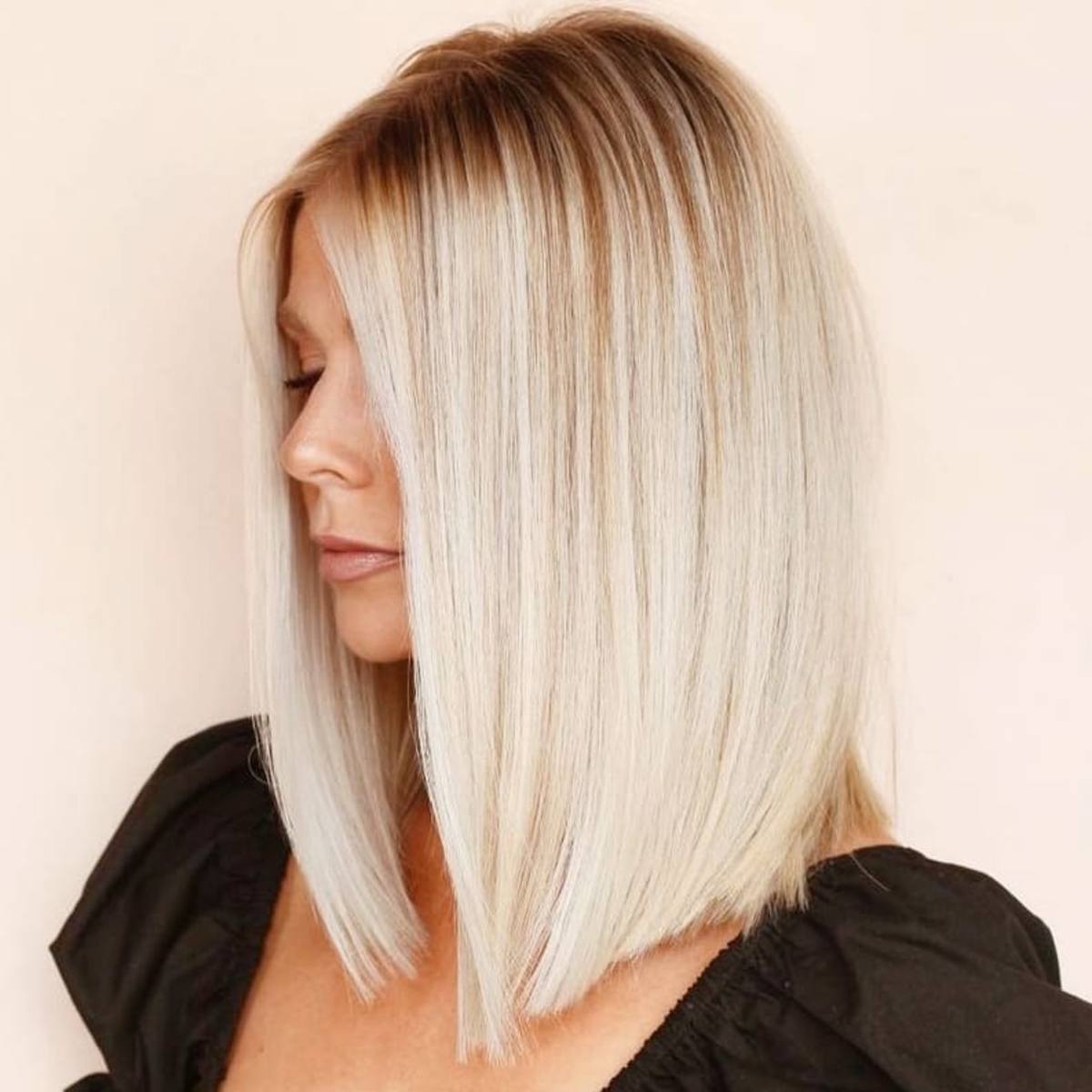 lob on straight blonde hair with lowlights 1