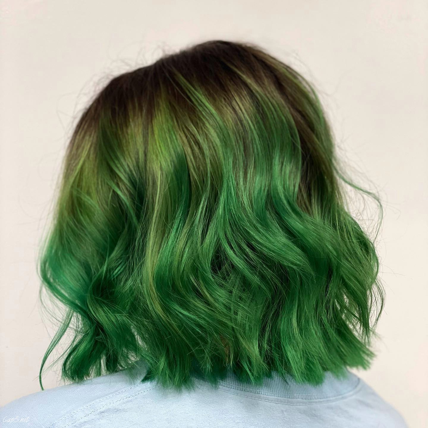 Light Green Hairdo