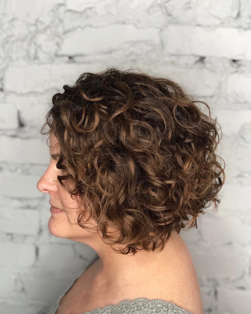 inverted curly bob