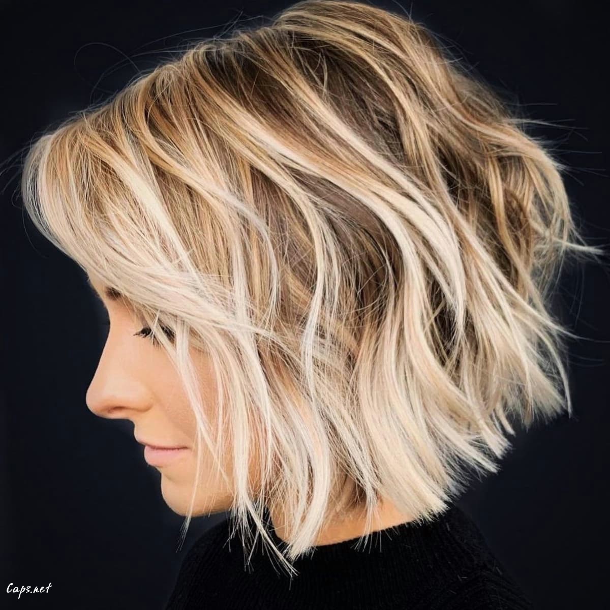 best short wavy haircut with texture