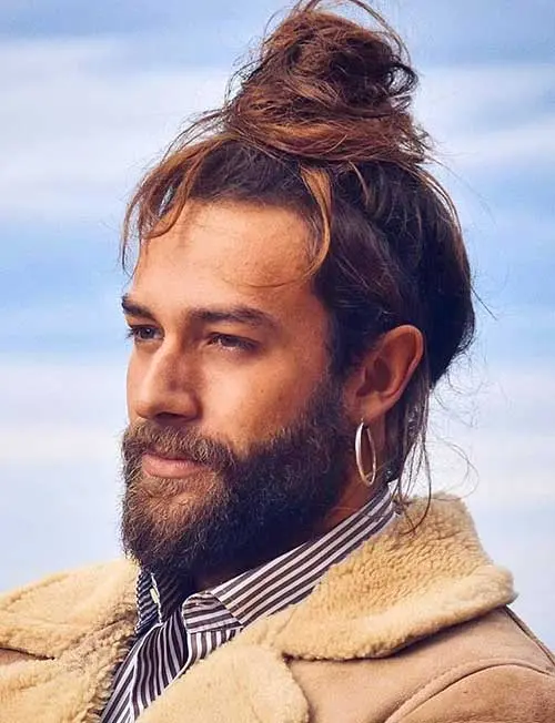 long men hairstyles top knot 5