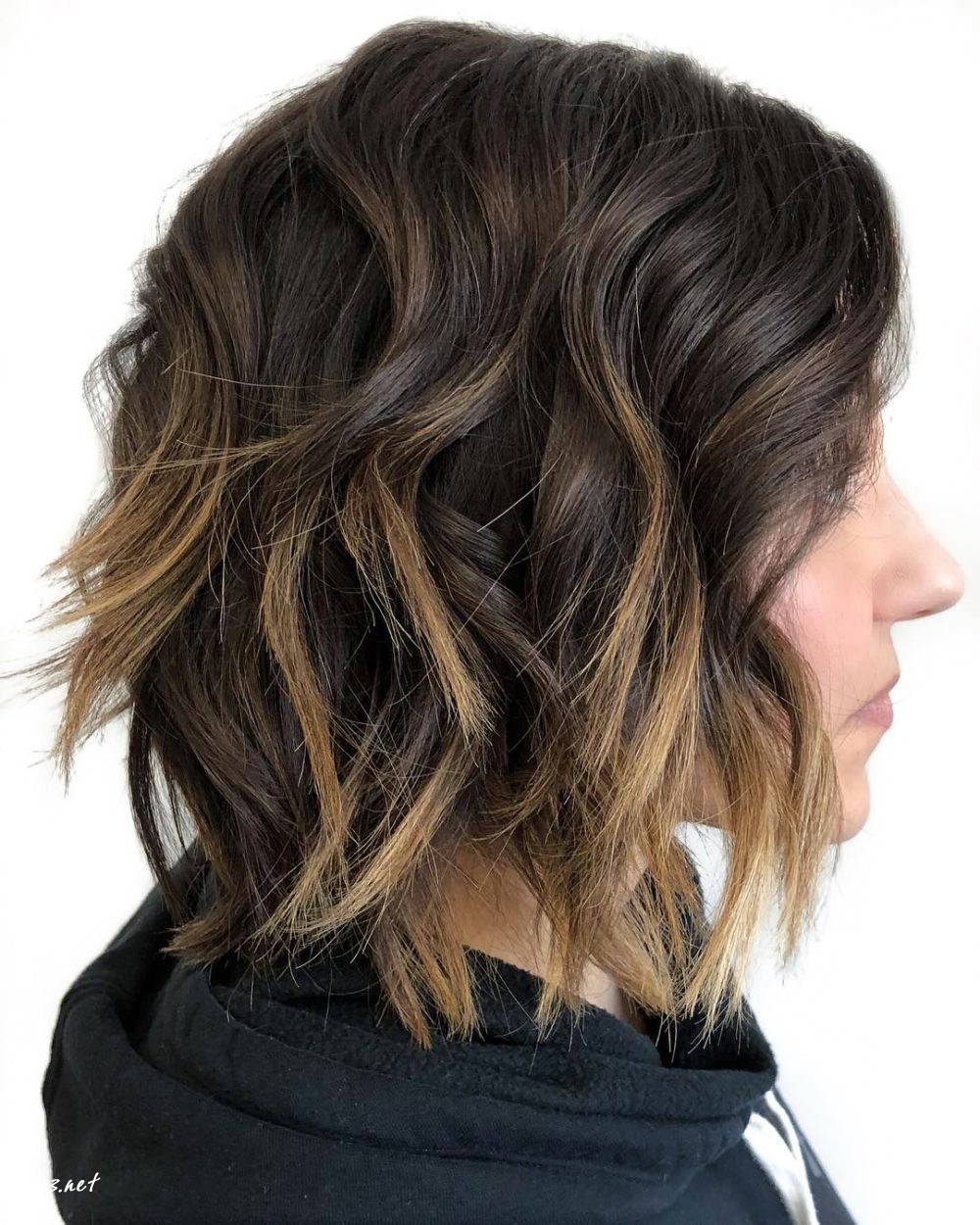 short layered hair with beach waves