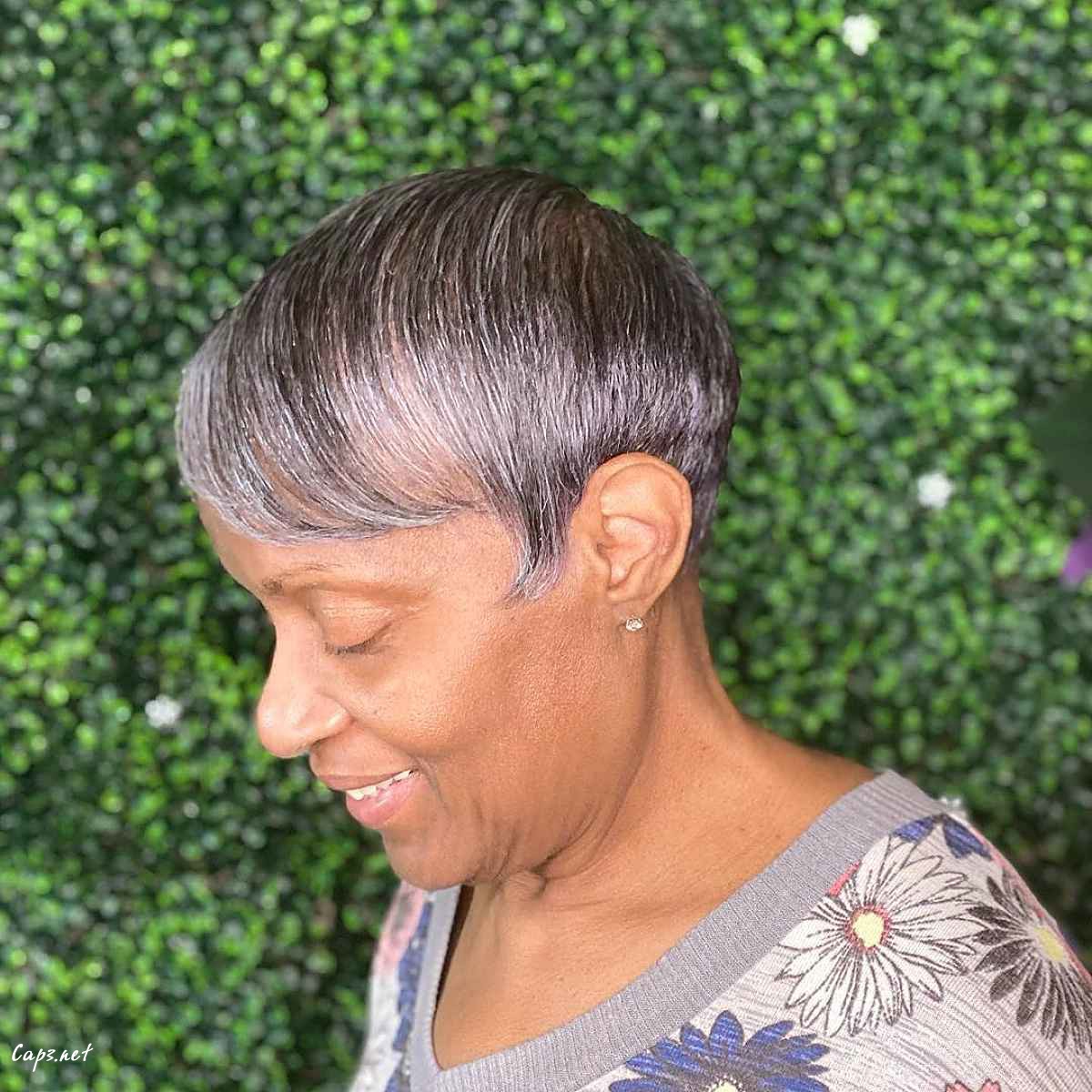 sleek pixie cut for salt and pepper hair for women in their sixties