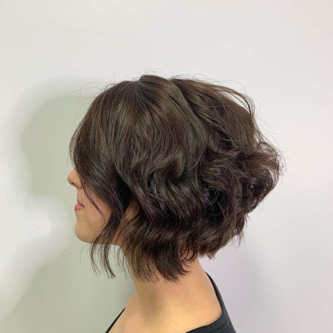 wavy bob for thick hair
