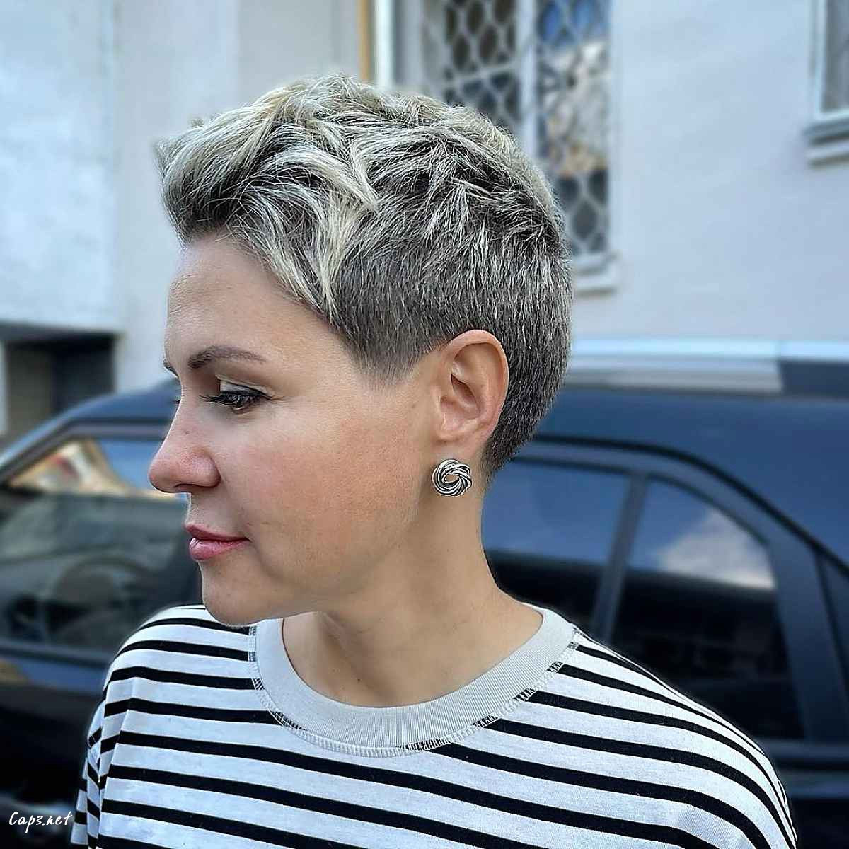 the cutest way to style a pixie cut