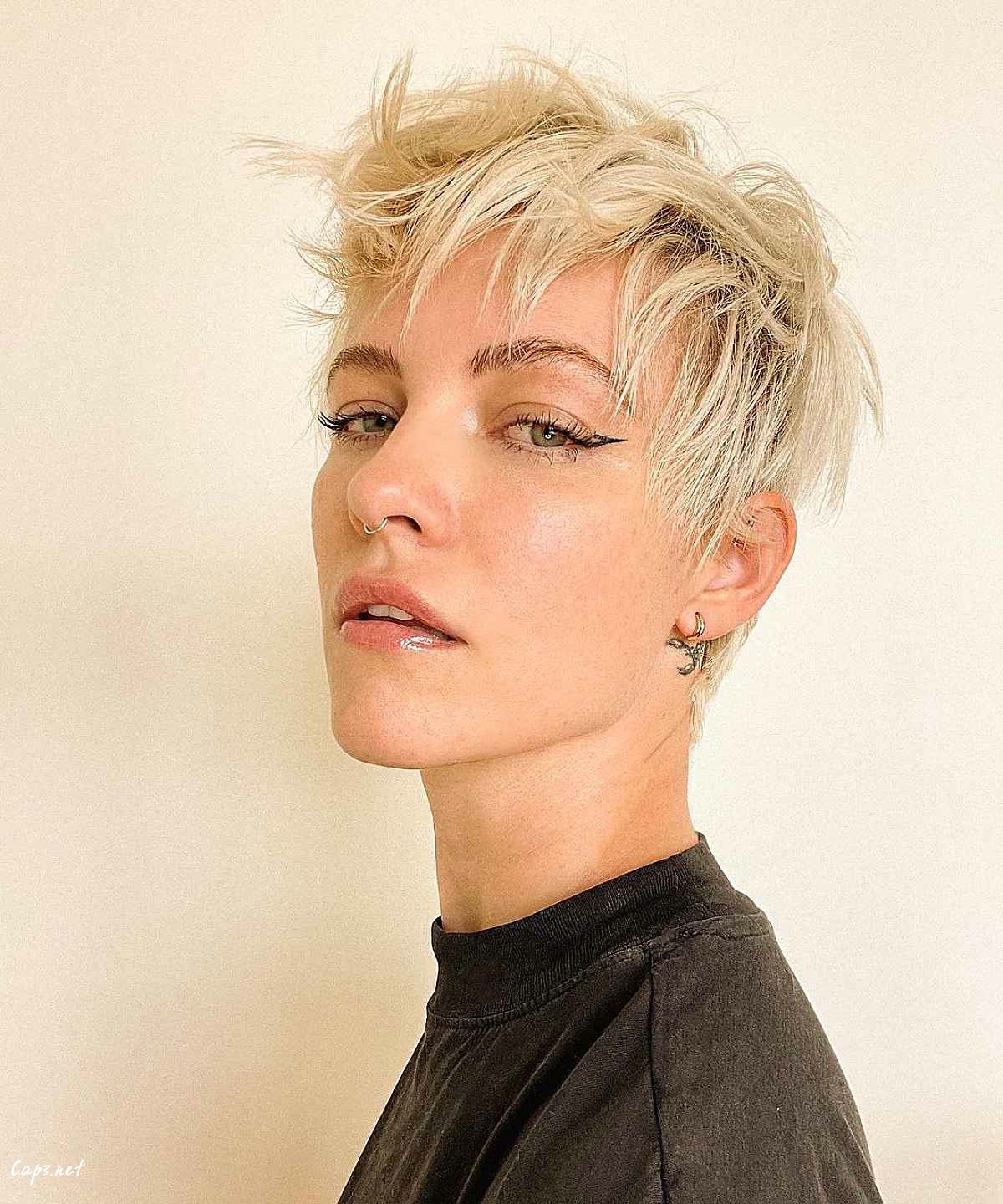 blonde pixie for messy thin hair
