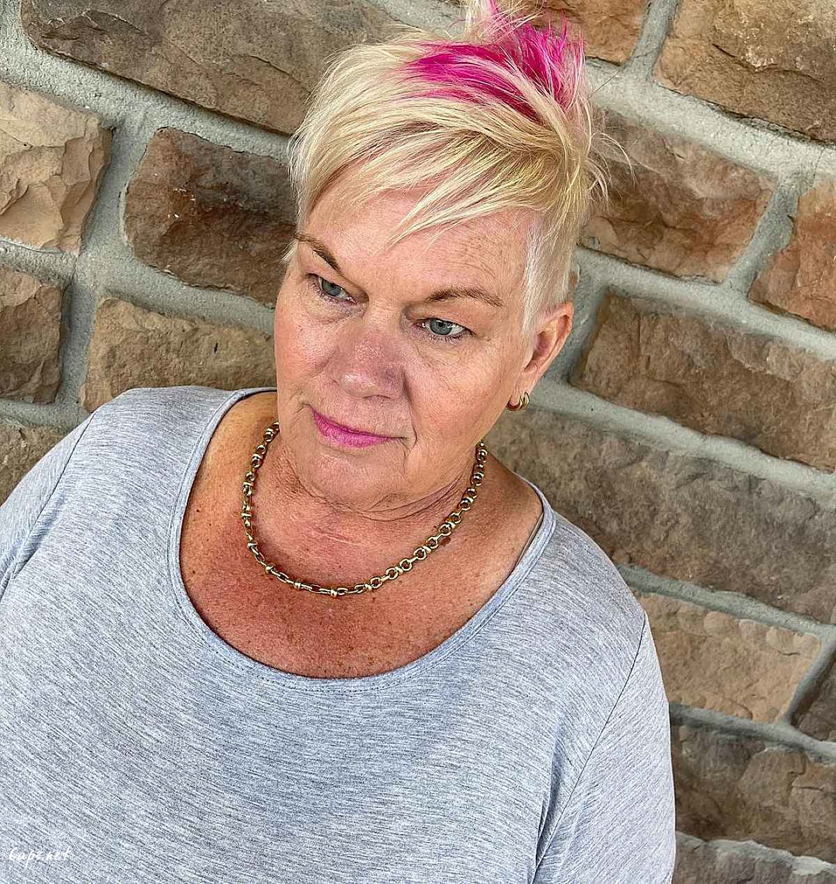 edgy pixie for women over 50
