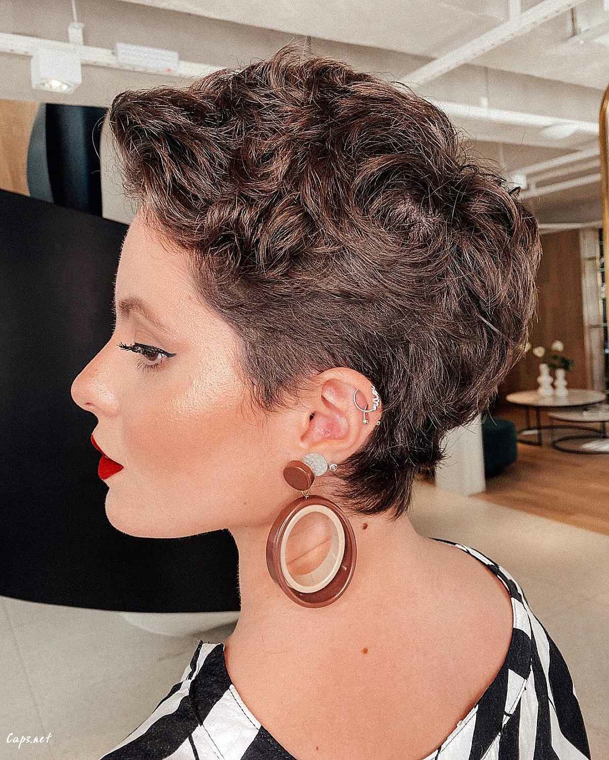 textured pixie cut for messy wavy hair