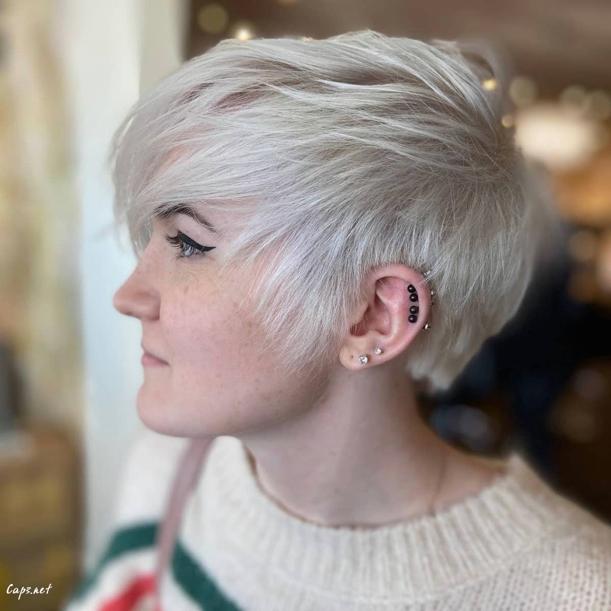 textured pixie with v cut layers